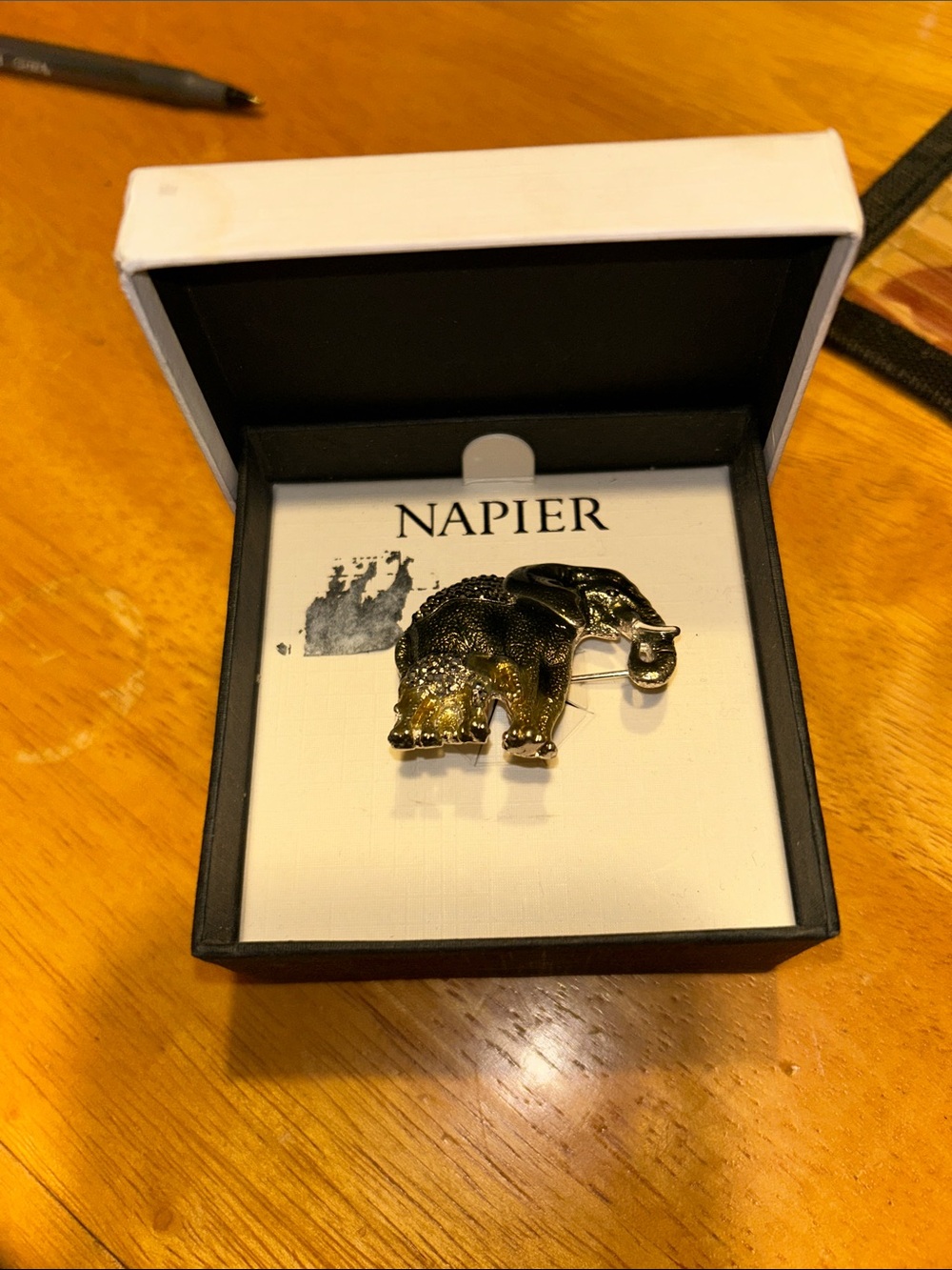 Napier  Gold Elephant and Baby Elephant Pin